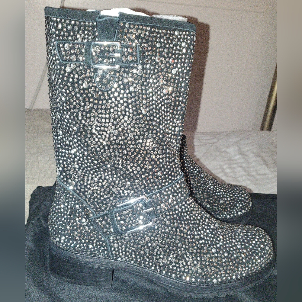 Ziginy ZigiSoho Black Label Swarovski Crystal Stud Vero Cuoio Angel boots sz 7
